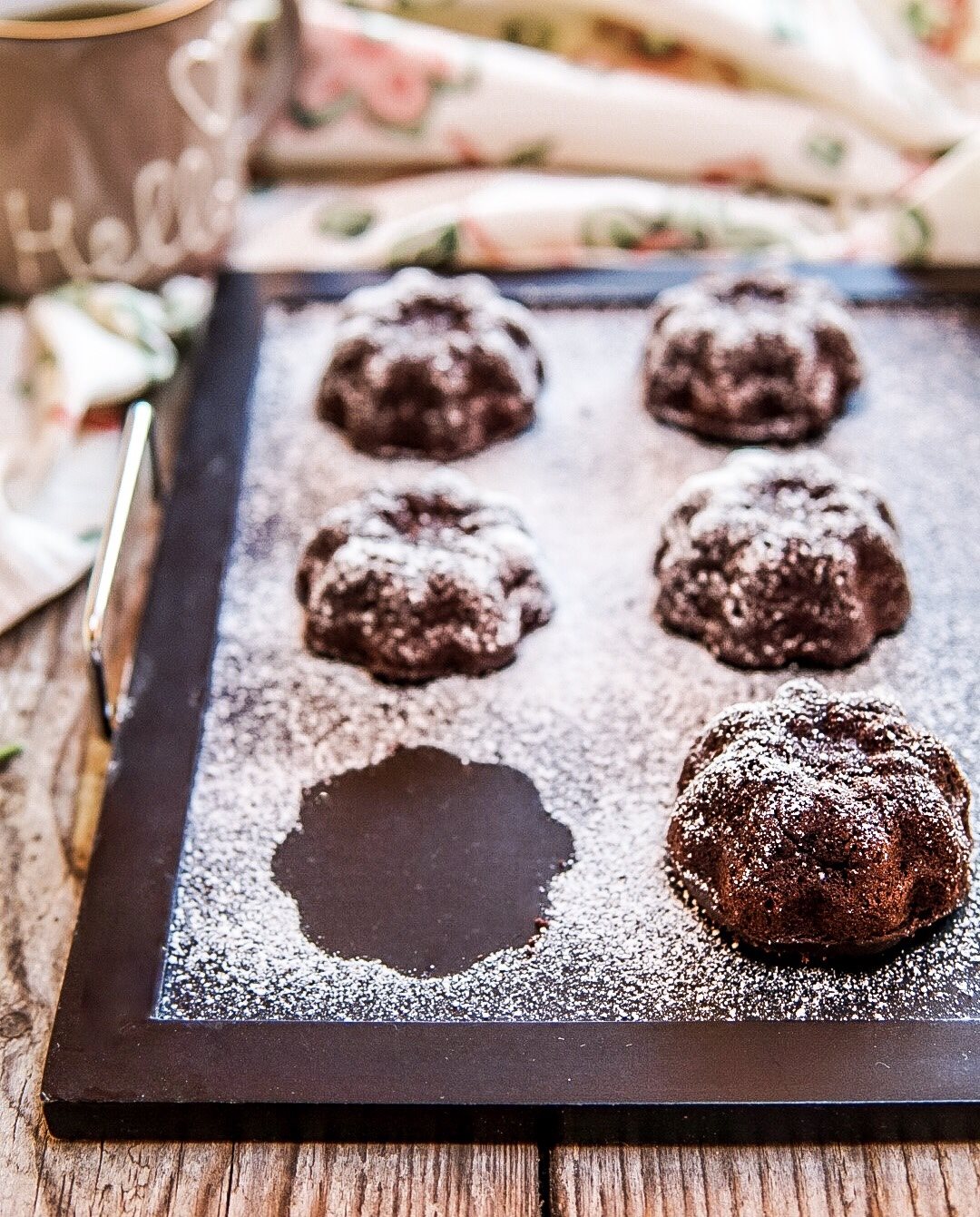 Muffin al cacao con farina di riso e latte di mandorla - Ricette Light - Basilico  Secco