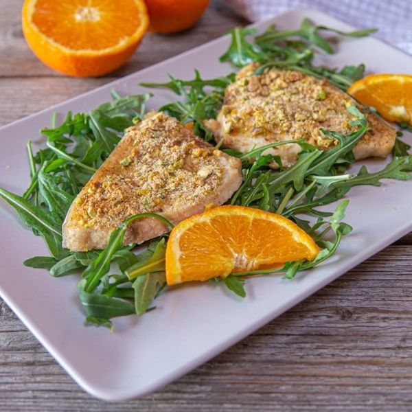 Pesce spada gratinato con arancia e pistacchio