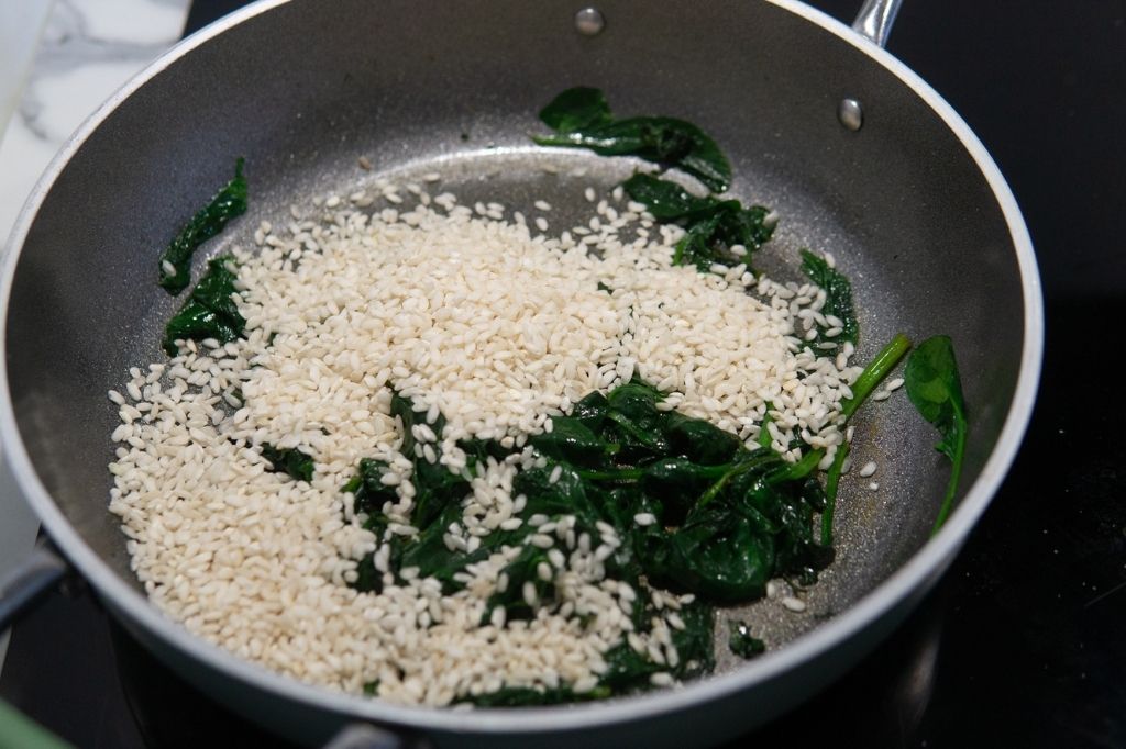 riso con spinaci e salmone