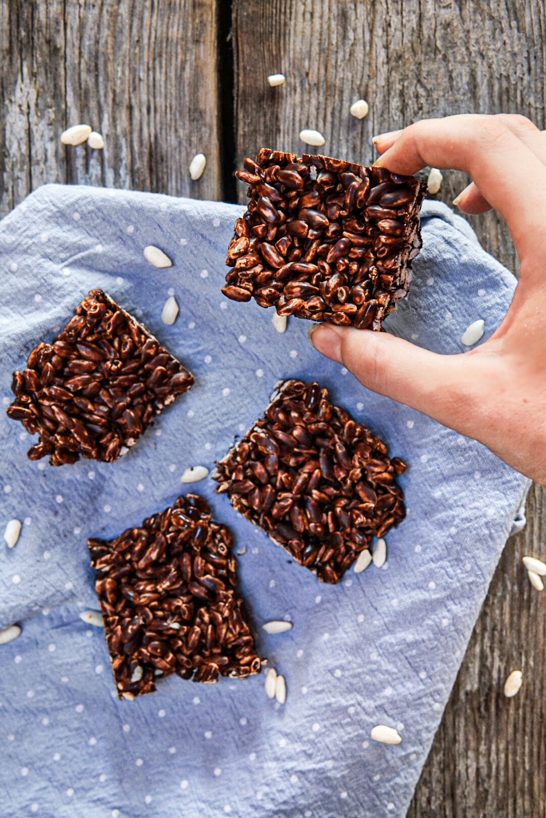 Barrette di riso soffiato e cioccolato - Basilico Secco