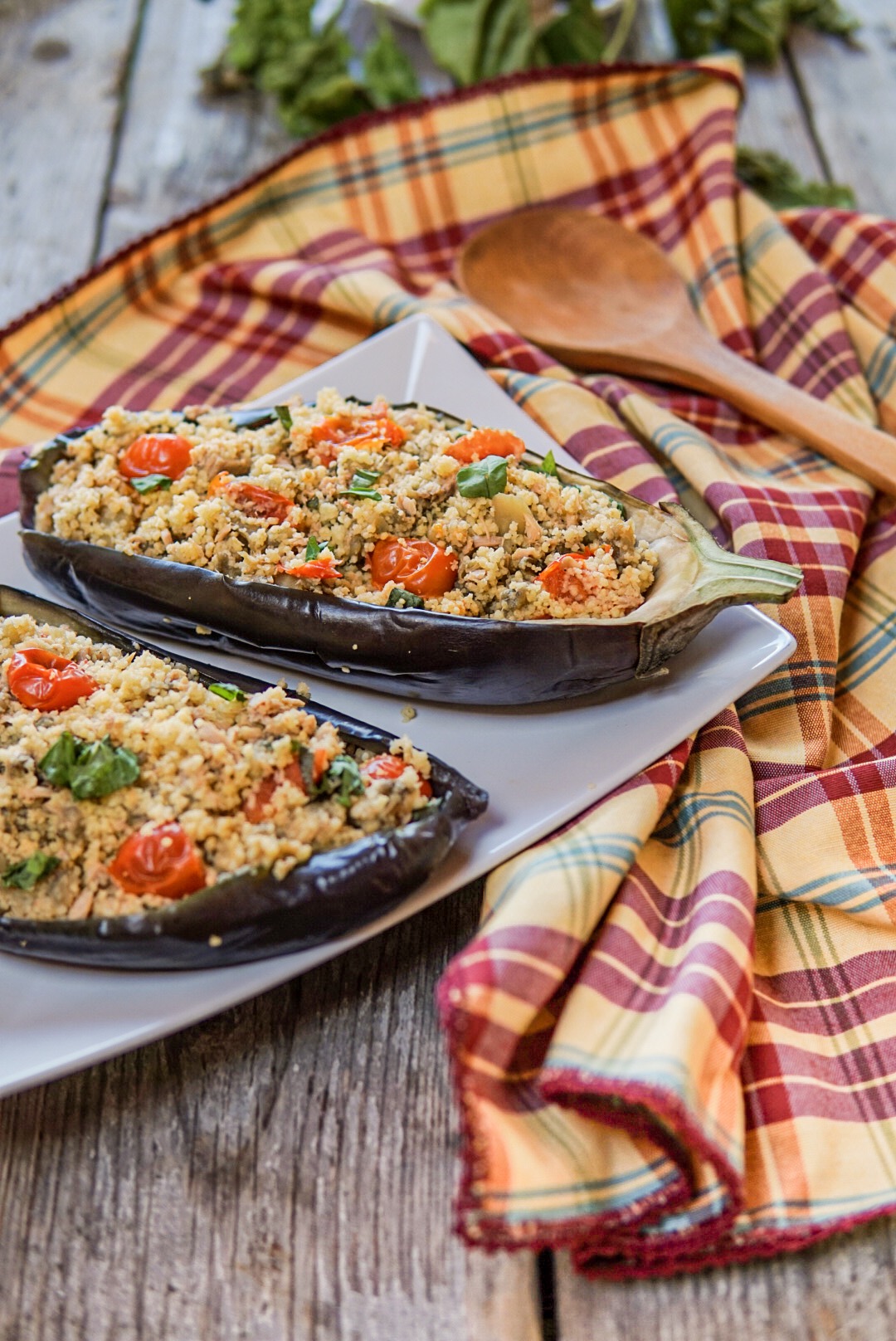 Melanzane ripiene di cous cous e tonno