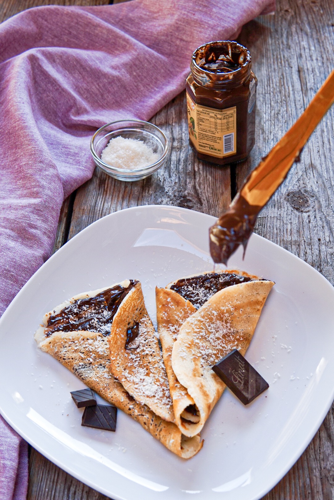 Crepes senza glutine con crema di nocciole e cocco