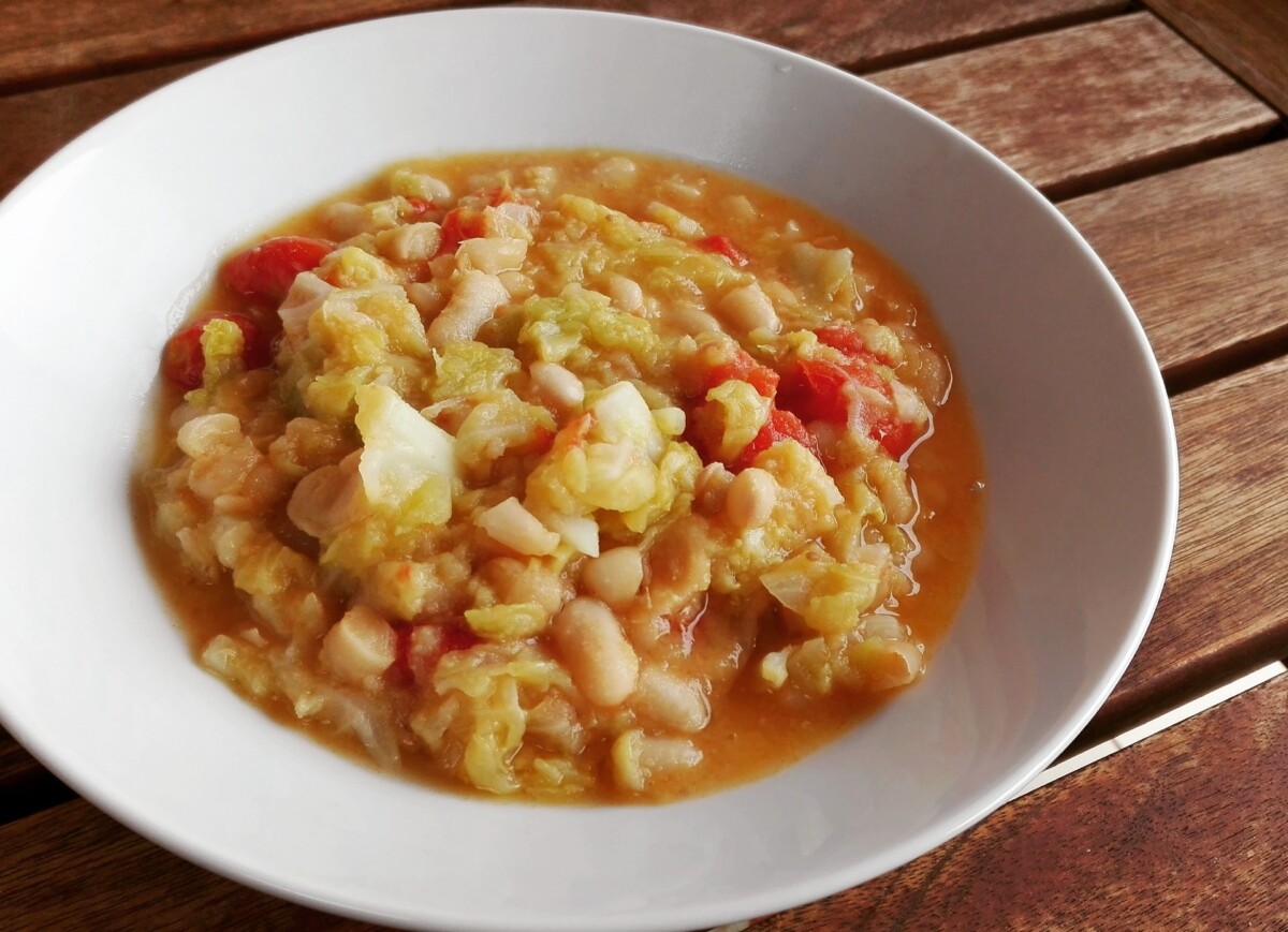 Zuppa fagioli e verza