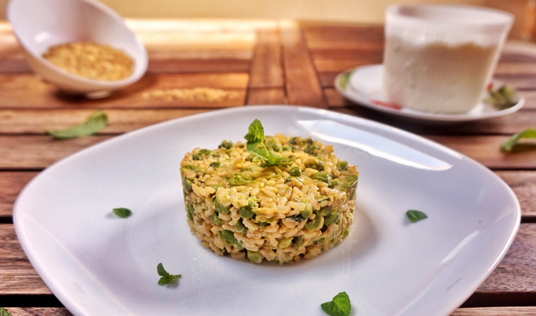 Insalata ai cereali con piselli e menta