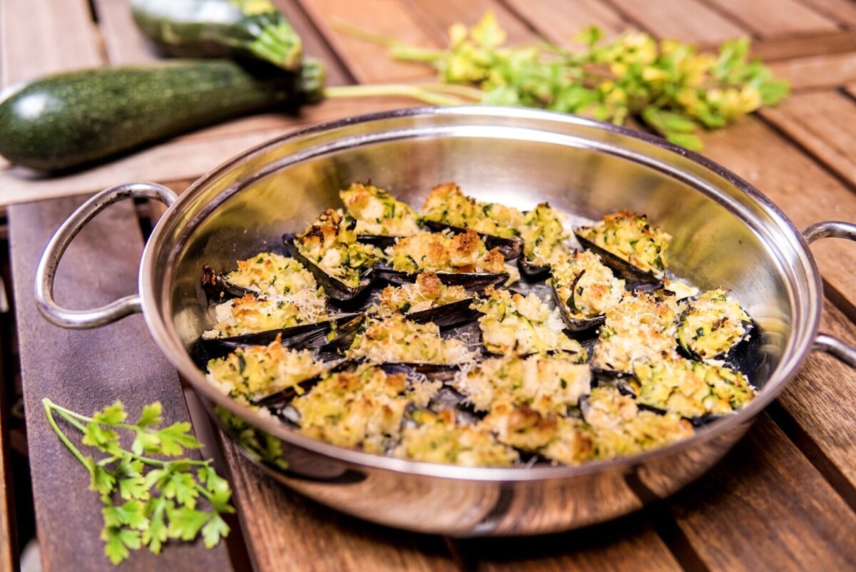 Cozze gratinate con zucchine