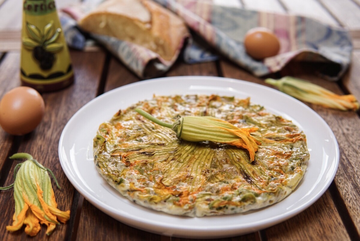 Frittata con fiori di zucchine