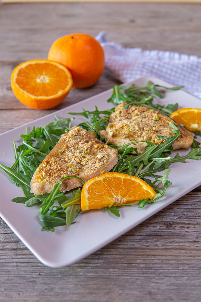 Pesce spada gratinato con arancia e pistacchio