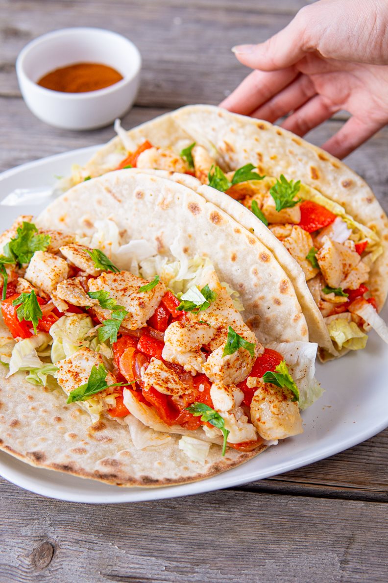 Tacos di pesce con peperoni