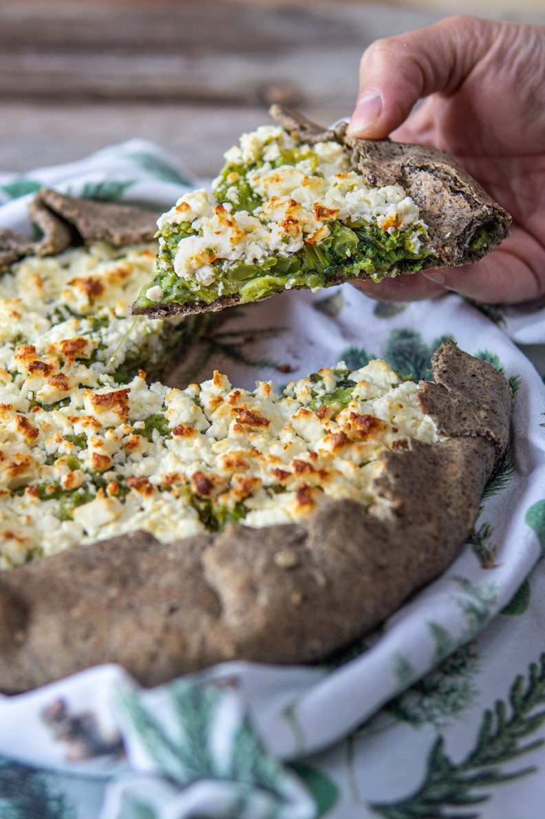 Torta salata con cime di rapa e feta light