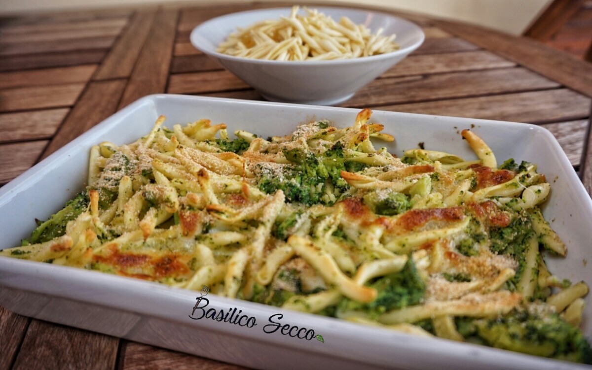 Trofie al forno con broccoli e mozzarella