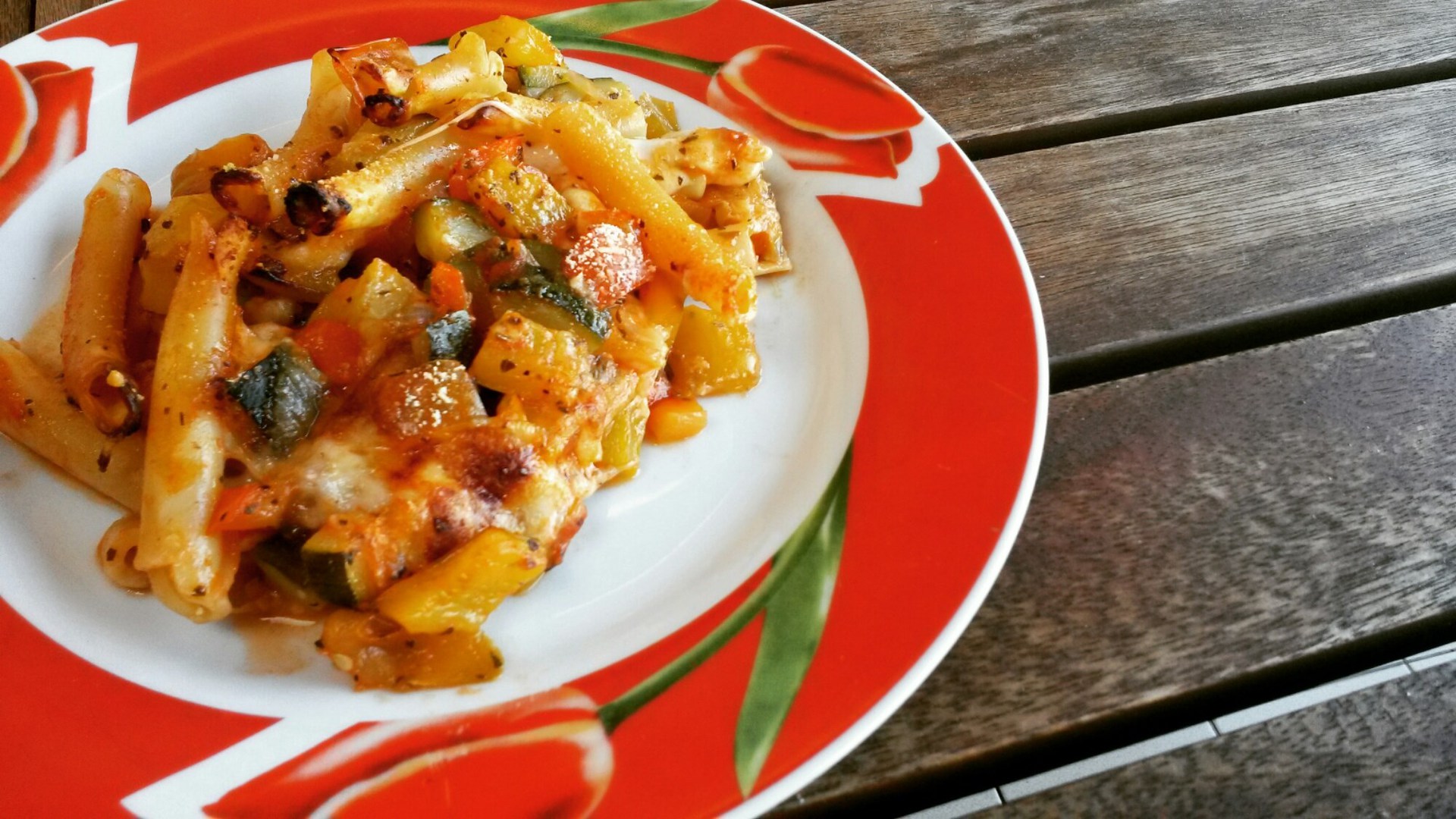 Pasta al forno con verdure e mozzarella Basilico Secco