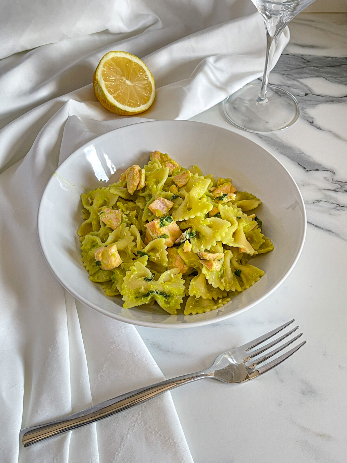 Pasta salmone e avocado